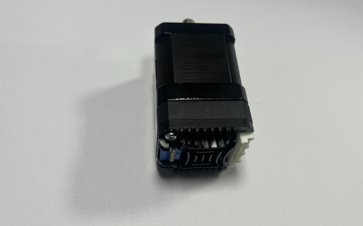 一體閉環(huán)脈沖/通訊步進(jìn)電機(jī)